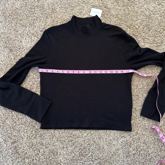 NWT American Eagle Thermal Waffle Weave Black Mock Neck Long Sleeve Top
Size XL - Picture 8 of 12